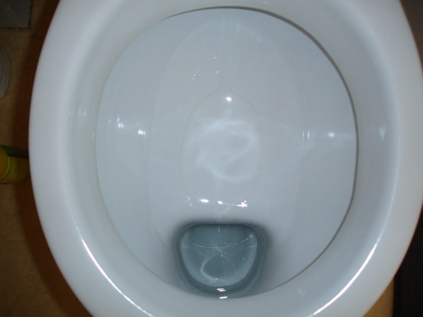 Bytte av toalett – Gjør-det-selv veiledning!